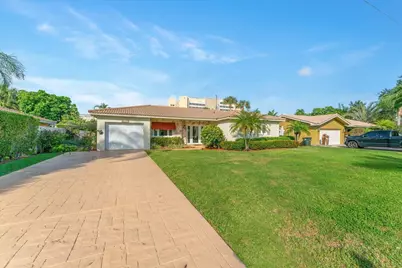 829 NW 7th Street, Boca Raton, FL 33486 - Photo 1