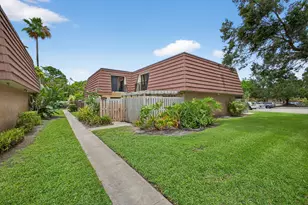 1922 19th Ln, Palm Beach Gardens, FL 33418 - Photo 1