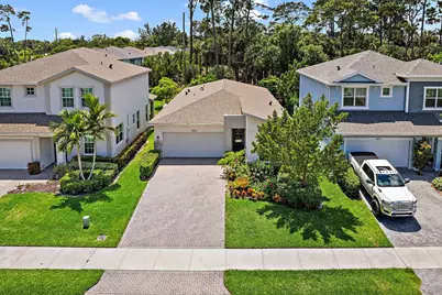 6825 Pointe Of Woods Drive, West Palm Beach, FL 33413 - Photo 1