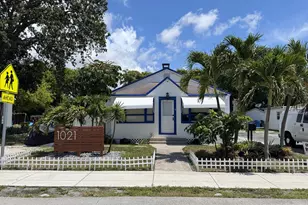 1021 NE 33rd St, Oakland Park, FL 33334 - Photo 1