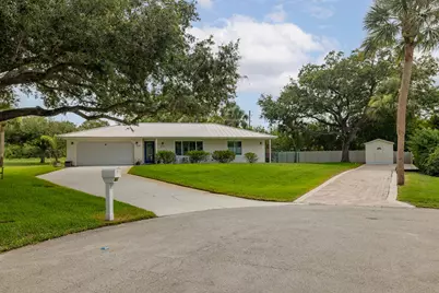 310 28th Court, Vero Beach, FL 32968 - Photo 1