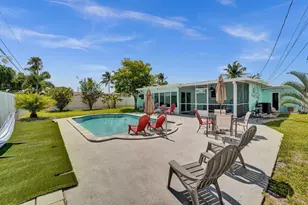 571 SE 14th St, Pompano Beach, FL 33060 - Photo 1