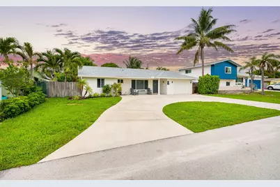29 SE 8th Avenue, Deerfield Beach, FL 33441 - Photo 1