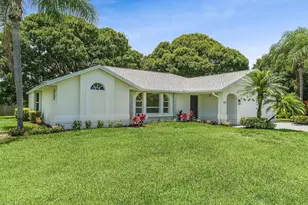 1812 NE Crabtree Ln, Jensen Beach, FL 34957 - Photo 1