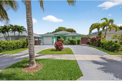 131 SW 1st Avenue, Boynton Beach, FL 33435 - Photo 1