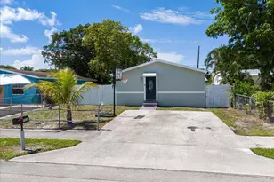 713 SW 9th Ct, Delray Beach, FL 33444 - Photo 1