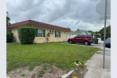 4601 Lake Avenue, West Palm Beach, FL 33405 - Photo 1