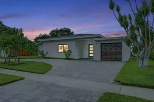 280 SE 9th St, Pompano Beach, FL 33060 - Photo 1