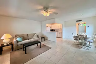 93 Norwich D, West Palm Beach, FL 33417 - Photo 1