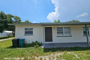 4653 S 25th St, Fort Pierce, FL 34981 - Photo 1