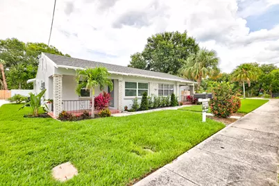 1004 Boston Avenue, Fort Pierce, FL 34950 - Photo 1