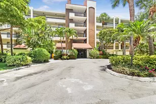 955 Egret Cir, Delray Beach, FL 33444 - Photo 1