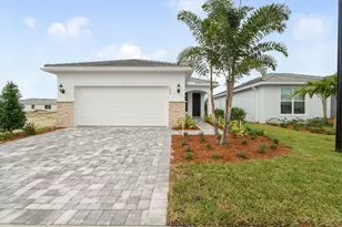 1295 Haven Circle Unit #Compass 139, Vero Beach, FL 32960 - Photo 1