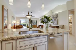 820 Club Dr, Palm Beach Gardens, FL 33418 - Photo 1