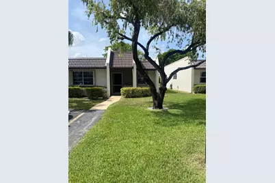 121 Lake Rebecca Drive, West Palm Beach, FL 33411 - Photo 1