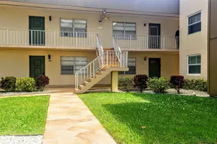 220 Piedmont E, Delray Beach, FL 33484 - Photo 1