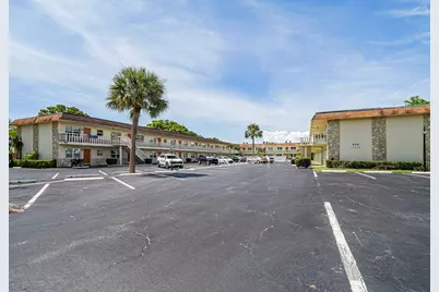 923 22nd Place, Unit #112, Vero Beach, FL 32960 - Photo 1