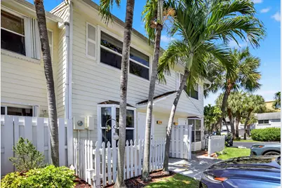 2599 NE 15th Street, Pompano Beach, FL 33062 - Photo 1