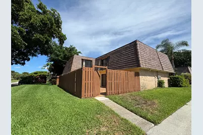 674 Springdale Circle, Palm Springs, FL 33461 - Photo 1