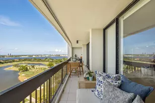 2000 Presidential Way, West Palm Beach, FL 33401 - Photo 1