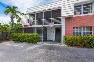 1924 NE 26th St, Fort Lauderdale, FL 33305 - Photo 1