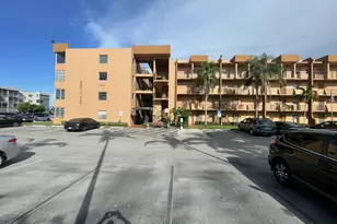 3050 Sunrise Lakes Dr Unit, Sunrise, FL 33322 - Photo 1