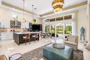 11 Laguna Ct, Palm Beach Gardens, FL 33418 - Photo 1