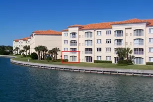 7 Harbour Isle Dr E, Fort Pierce, FL 34949 - Photo 1