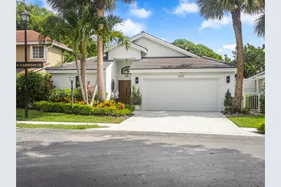 2895 N Clearbrook Circle, Delray Beach, FL 33445 - Photo 1