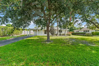 9 Windsor Road E, Jupiter, FL 33469 - Photo 1