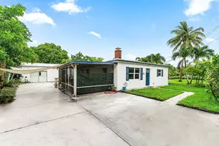 1923 Holman Dr, North Palm Beach, FL 33408 - Photo 1