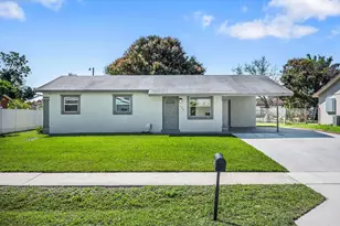 160 NE 19th Ave, Boynton Beach, FL 33435 - Photo 1