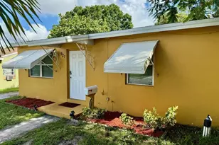 921 32nd St, West Palm Beach, FL 33407 - Photo 1