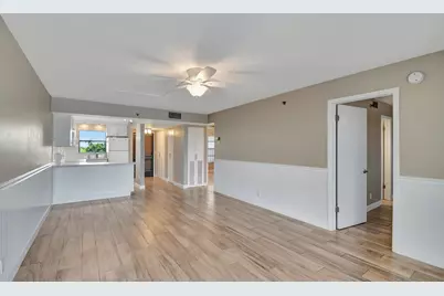 4640 Lucerne Lakes Boulevard #502, Lake Worth, FL 33467 - Photo 1