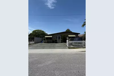 950 W 36th Street, Riviera Beach, FL 33404 - Photo 1