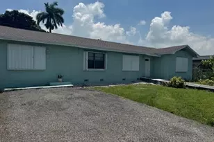 125 SW 6th Ave, South Bay, FL 33493 - Photo 1