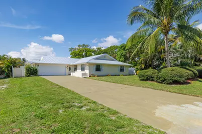 246 SE Ila Street, Stuart, FL 34994 - Photo 1