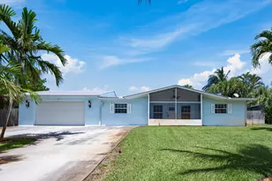 4245 NE Sunset Dr, Jensen Beach, FL 34957 - Photo 1