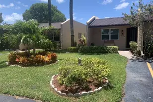 123 Lake Gloria Dr, West Palm Beach, FL 33411 - Photo 1