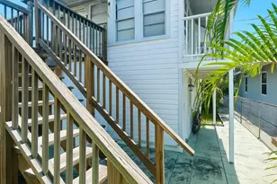 318 S K St, Lake Worth, FL 33460 - Photo 1