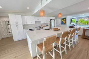 720 Eastwind Dr, North Palm Beach, FL 33408 - Photo 1