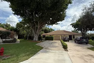 20986 Concord Grn Green, Boca Raton, FL 33433 - Photo 1