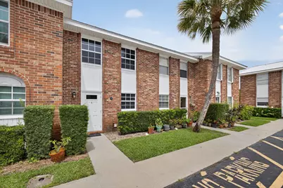 417 N Cypress Drive #11, Tequesta, FL 33469 - Photo 1