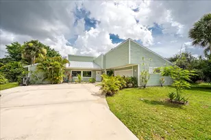 1000 Egret Ave, Fort Pierce, FL 34982 - Photo 1