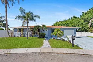 1721 SW 10th St, Boca Raton, FL 33486 - Photo 1