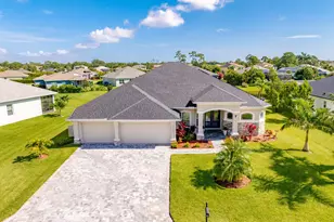 5928 Sequoia Cir, Vero Beach, FL 32967 - Photo 1