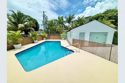 606 Avenida Alegre, West Palm Beach, FL 33405 - Photo 1