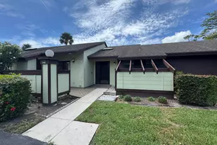 446 Knollwood Ct, Royal Palm Beach, FL 33411 - Photo 1