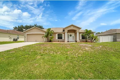 933 SE Caravan Avenue, Port Saint Lucie, FL 34983 - Photo 1