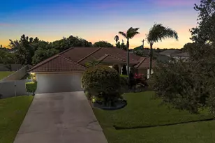 233 SW Tulip Blvd, Port Saint Lucie, FL 34953 - Photo 43